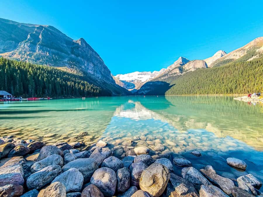 Banff: Lake Louise,Moraine, Minnewanka, Emerald Lake & Banff - A full day in the Rockies: what 11 hours really means
