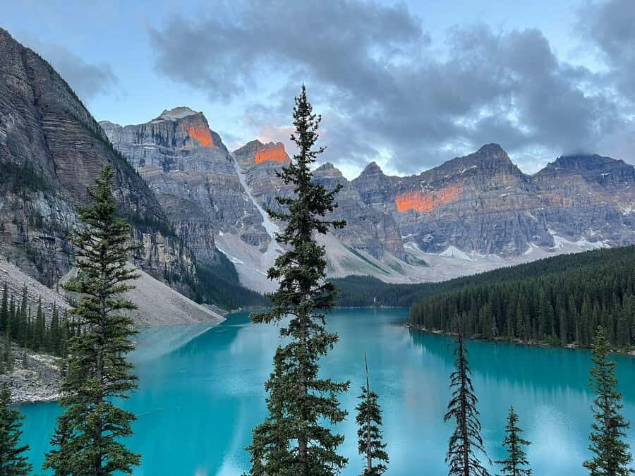 Banff: Louise & Moraine Lake or Johnston Canyon 1/2 Day Tour - What to bring (and what the tour handles)