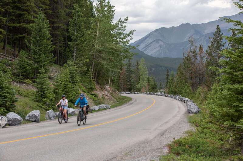 Banff: Mountain Lakeside Guided E-Bike Tour - Cascade Ponds and the Waterfall Views: The Scenic Payoff Early