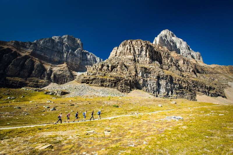 Banff National Park: Guided Signature Hikes with Lunch - Consolation Lakes from Moraine Lake: the best choice for lighter legs