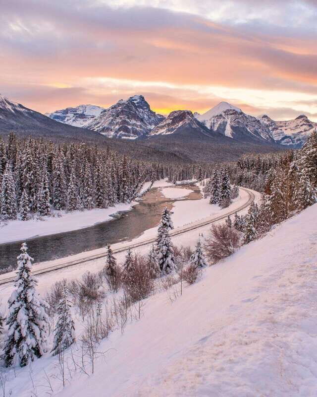 Banff Private Full-Day Tour Lake Louise, Gondola & more - Private Banff Day: Why a Local Guide Changes the Whole Feel