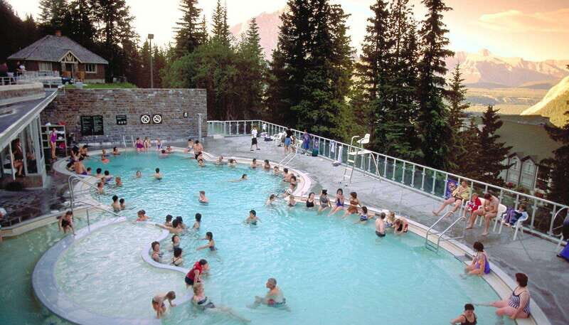 Banff Private Full-Day Tour Lake Louise, Gondola & more - Price, Timing, and What’s Actually Extra