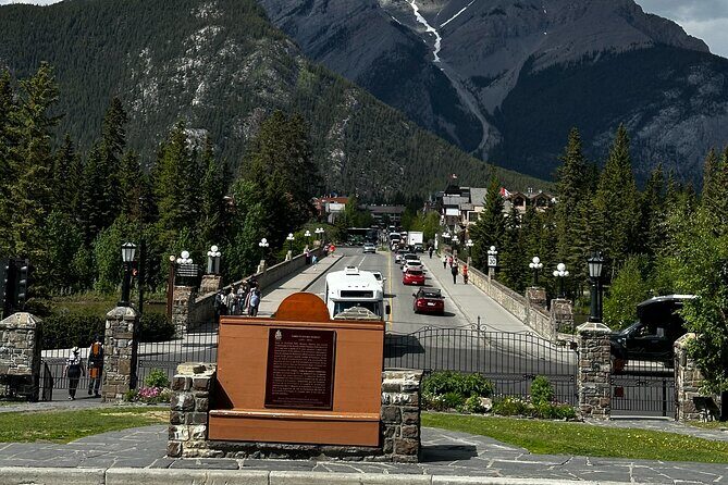 Banff Top Lakes and Banff Town Day Trip From Calgary - Emerald Lake: canoeing, a real hike, and big photo light