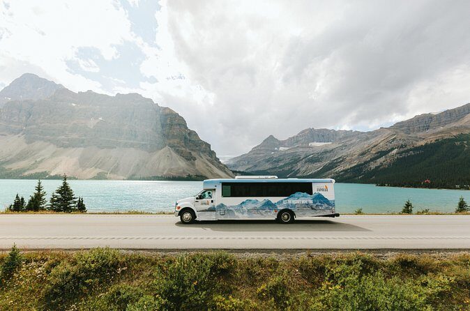 Banff Tour with Gondola & Lake Cruise - roundtrip from Calgary - Adding Lake Minnewanka: what changes with the water-cruise upgrade