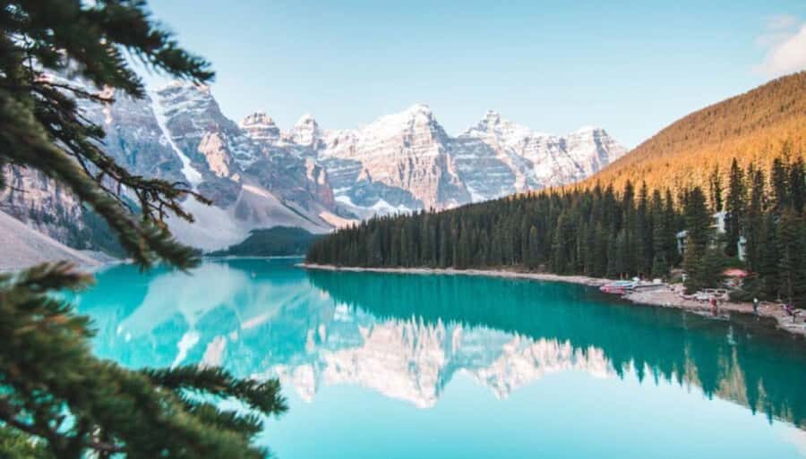Banff Town: Gondola, Lake Louise, Moraine, Cave and Basin - Transportation, Timing, and Comfort in the Air-Conditioned Van