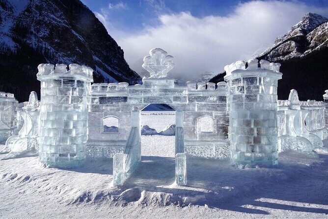 Banff Town, Lake Louise, Moraine, Emerald & Canyon Day Trip - Emerald Lake and Natural Bridge in Yoho: Two Stops That Slow You Down