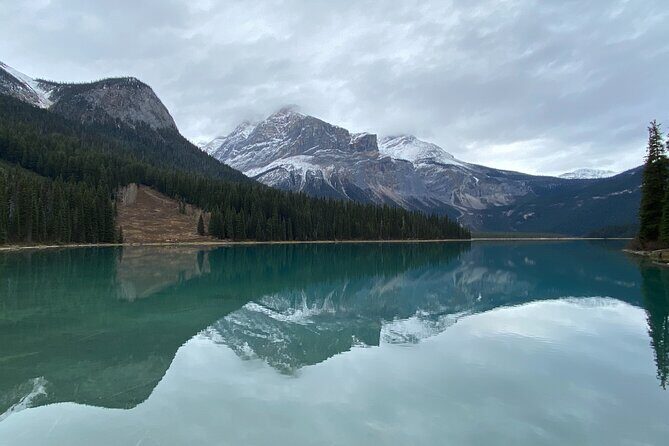 Banff Yoho Parks | Lake Louise | Moraine | Emerald - PRIVATE - From Calgary: Start Times, Pickup Timing, and Why It Matters