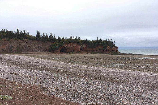 Bay of Fundy Tour by Bus - Fort Howe and Carleton Martello Tower: short stops with big angles