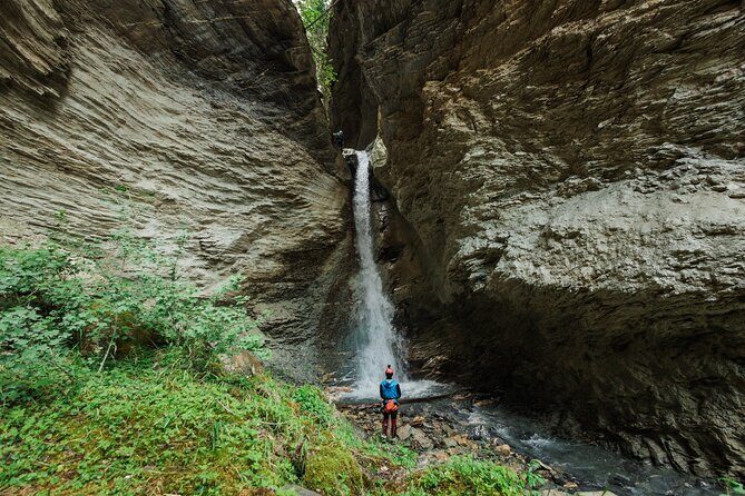 Beartooth Canyon- Half Day Canyoning Tour - Golden, BC - The Start: Meeting at Sleepy Bear Retreat and Getting Into the Right Mindset