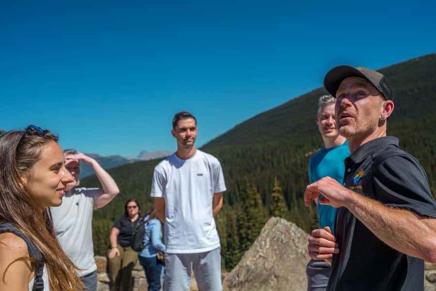 Best of Banff, Lake Louise & Moraine Premium Guided Day Tour - Transportation comfort: modern van, panoramic windows, and real downtime