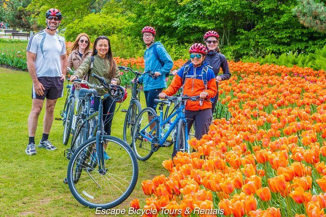Best of Ottawa Neighbourhoods & Nature Bike Tour - From farmland-in-the-city to Fletcher Wildlife Garden