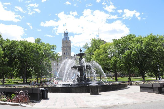 Best of Quebec City: Panoramic Bus Tour with Local Guide - Upper Town Views, City Walls, and the Château Frontenac Shot