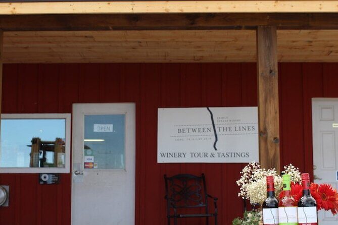 Between the Lines Black Glass Wine Tasting in Niagara-on-the-Lake - Should you book this black glass tasting?