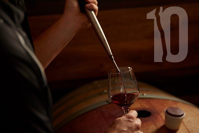 Between The Lines Classic Wine Tasting - Your guided tasting bar experience: what happens in those 45 minutes