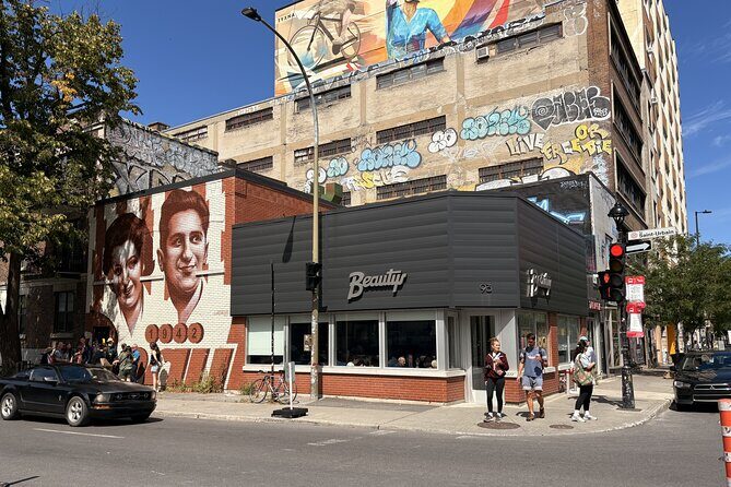 Beyond the Bagel: Montreal Jewish Food Walking Tour - Outremont’s Kosher Pastry Stop: Why This Neighborhood Sets the Tone