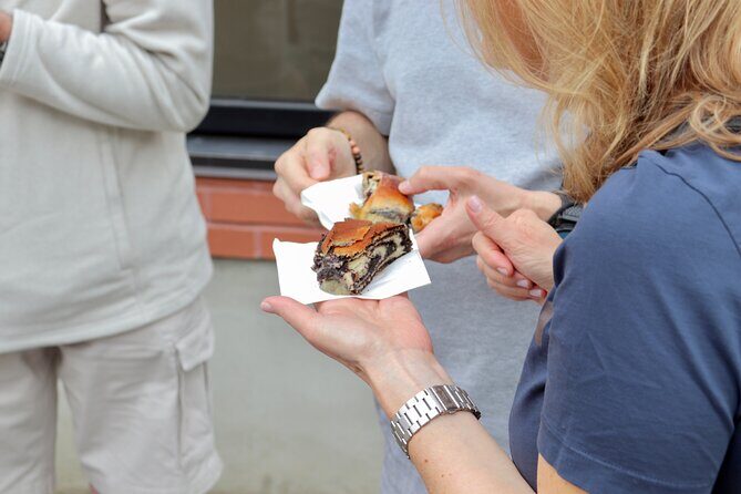 Beyond the Bagel: Montreal Jewish Food Walking Tour - Start at Rialto Theatre, End at Schwartz’s: The Route Reality Check