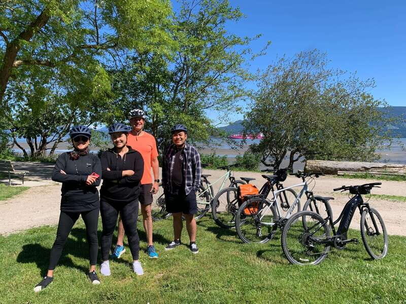 Bike and Hike Vancouver - Stanley Park By E-Bike: The Waterfront Icon Section