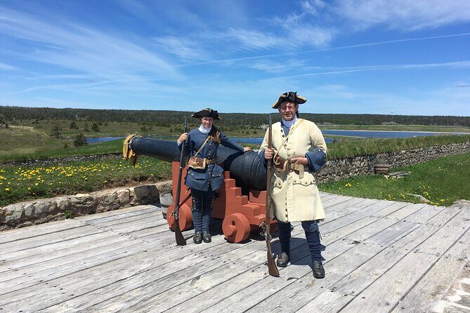 Black Wood Tours: Fortress of Louisbourg Tour - Membertou reserve: a 45-minute cultural pause with real meaning