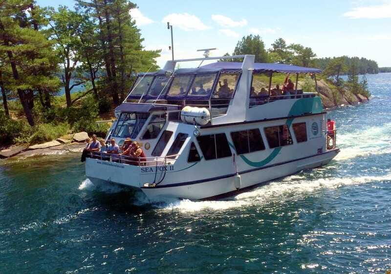 Brockville: 1000 Islands Cruise - The Brockville Waterfront: Getting Pictures That Don’t Look Like Postcards