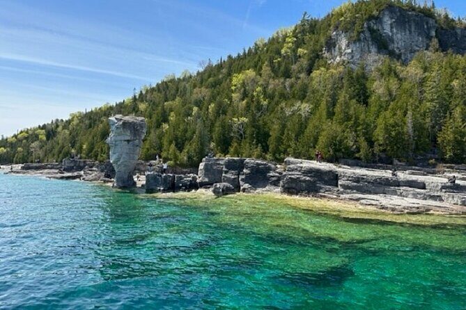 Bus to Grotto - Tobermory Flowerpot Island Cruise Bruce Peninsula - The 13-hour drive loop: what that timing really means