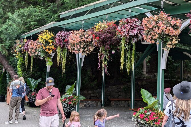 Butchart Gardens and City Private Tour - Chinatown National Historic Site in 30 minutes: more than a photo stop