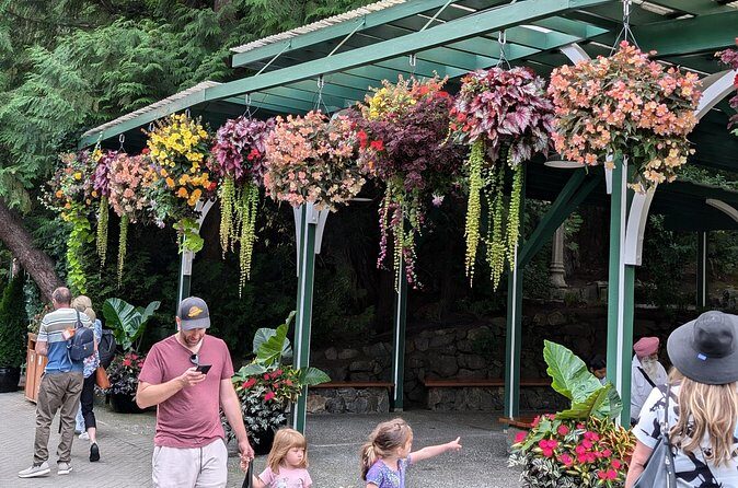 Butchart Gardens and City Private Tour - Price and value: what $354.84 per person really covers