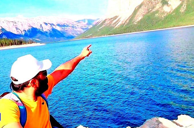 Calgary Airport to Banff and Beyond Transfer Service - Practical tips to make your pickup day easier