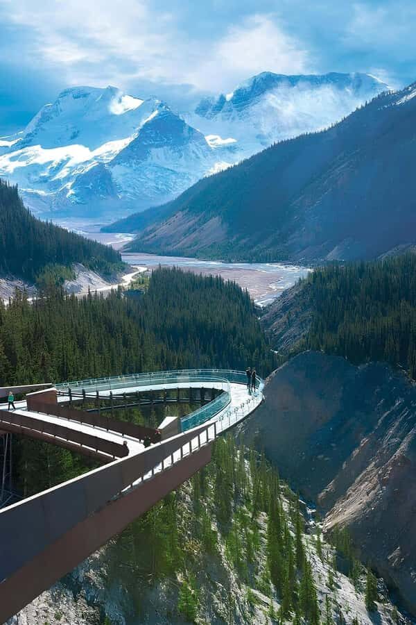 Calgary Banff: Columbia Icefield, Skywalk and Lakes Day Tour - Herbert Lake Pass-By and the Crowfoot Glacier Viewpoint