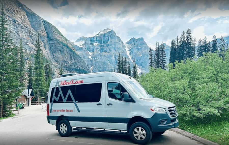 Calgary/Banff: Lake Louise, Minewanka & Johnston Canyon Trip - Banff National Park drive: using the road time wisely