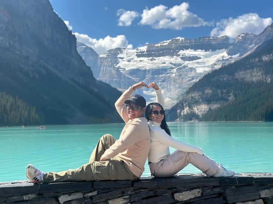 Calgary/Banff: Lake Louise, Minewanka & Johnston Canyon Trip - Getting there without a car: the shuttle flow