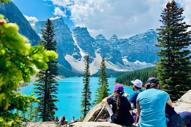 Calgary/Canmore/Banff: Enchanting Banff National Park Day Tour - Lake Louise: summer water and winter ice, same star power