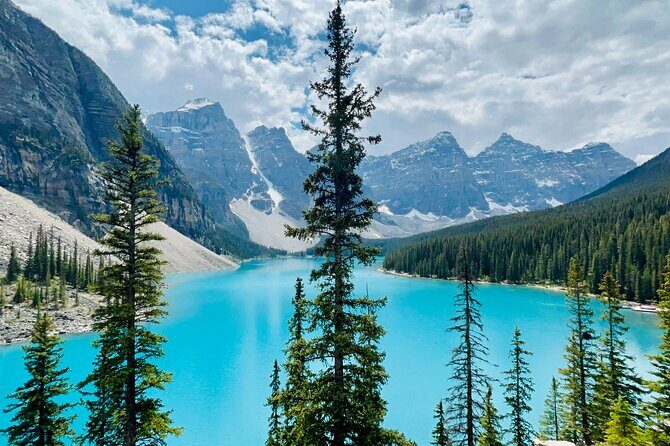 Calgary/Canmore/Banff: Moraine Lake & Lake Louise Return Shuttle - Moraine Lake: Turquoise Water, 10 Wenkchemna Peaks, and 90 Minutes That Move Fast