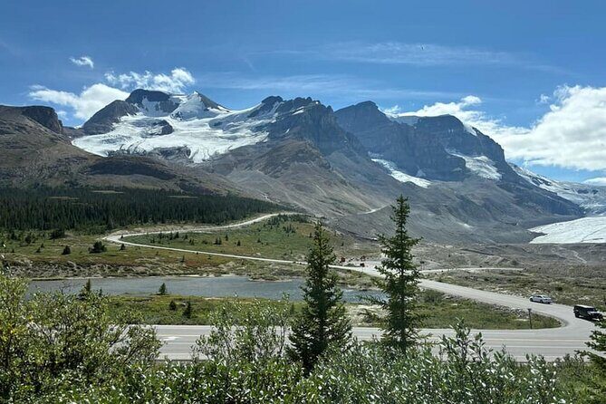 Calgary: Columbia Icefield, Skywalk, Crowfoot Glacier and Lakes - Skywalk and Athabasca Glacier: The Tickets That Make the Day Worth It