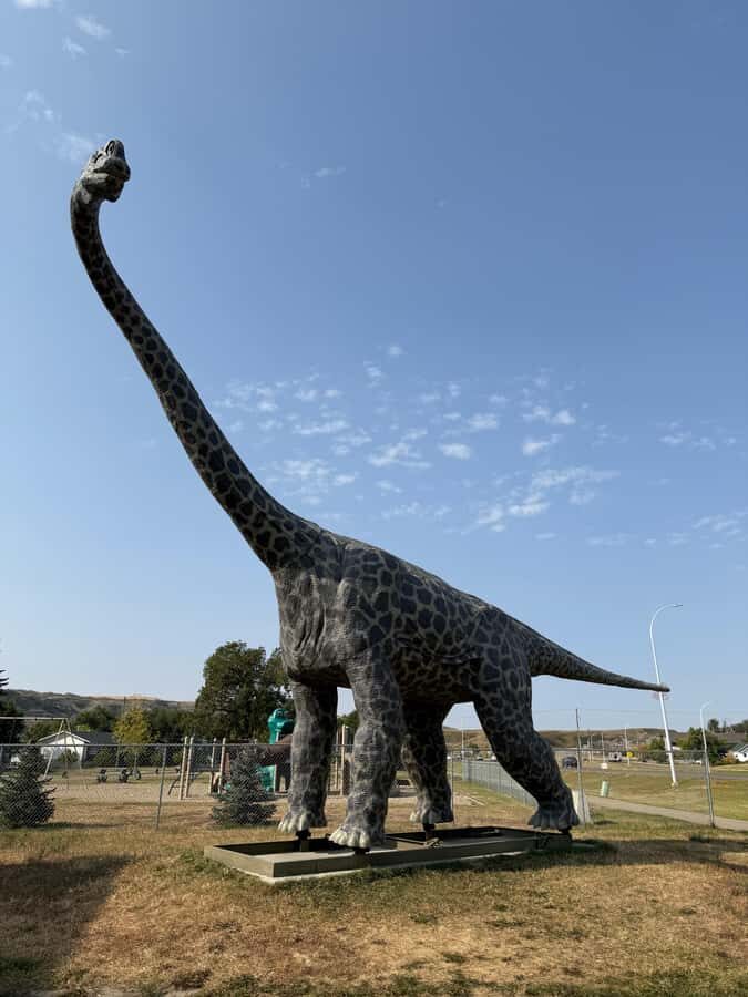 Calgary: Drumheller and Badlands Tour with Museum Entry - A 9-Hour Road Trip From Calgary Into Dino Country