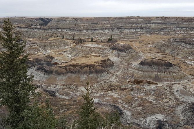 Calgary to Royal Museum | Drumheller – PRIVATE TOUR - The Hoodoos: how erosion makes those rock chimneys