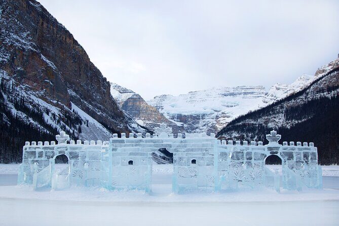 Calgary YYC Airport: Hassle-free Private Transfer to Lake Louise - Dropped off in Lake Louise: door-to-door beats station-hunting