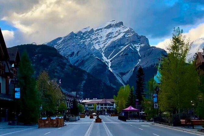 Calgary YYC Airport to Banff Shared Shuttle - Tips That Prevent the Most Common Problems