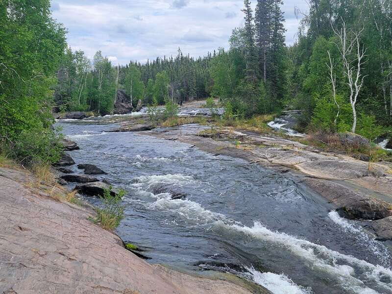 Cameron Falls Waterfall Tour - Cameron Falls and the black-rock wow factor