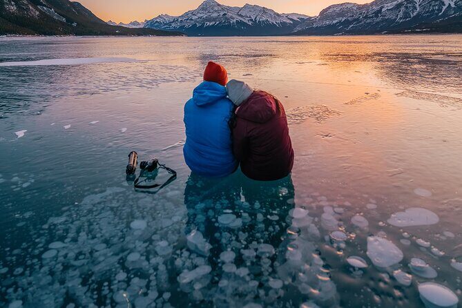 Canadian Rockies Abraham Lake Ice Bubbles Helicopter Tour - Key Things to Know Before You Go