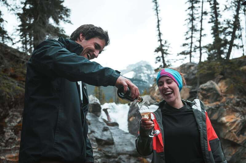 Canadian Rockies: Private Helicopter Tour and Hike for Two - Snowshoe time: when winter changes the hike