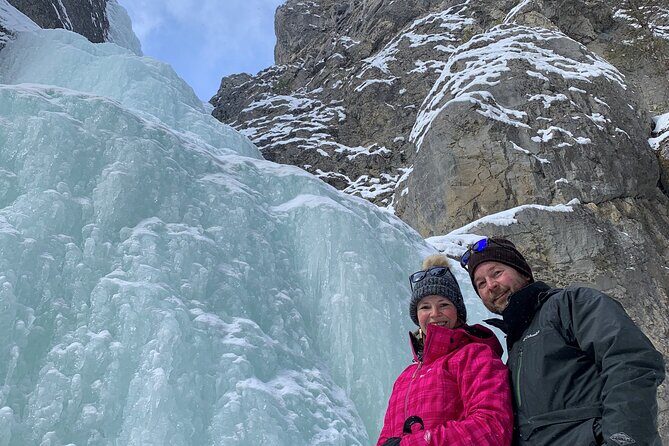 Canmore: Canyons & Cave Paintings - 2.5hr Hiking Tour - First Nations Stories Told Through the Land