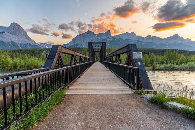 Canmore Cowboys and Coal Miners History Tour - 2H Walk - Trails and Rockies views: short hikes with payoff