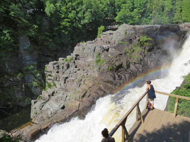 Canyon Sainte-Anne: Park Admission Ticket - Stone Stories scavenger hunt: a simple way to make the day stick