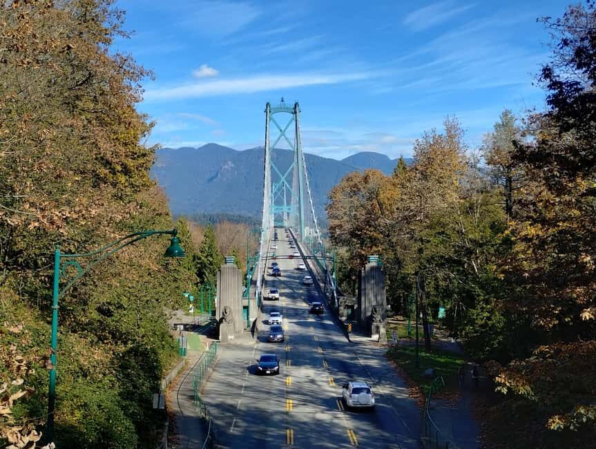 Capilano Suspension Br+Lake+Dam+Hachery/4in1/CAR/Small GROUP - Capilano Suspension Bridge Park: the 450-foot centerpiece