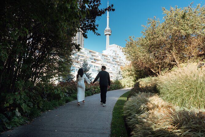 Capture Toronto on a Photowalk - What This Small-Group Route Means for Your Photos