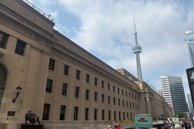 Casual Tour of Toronto by Land, Sky and Sea - Should You Book This Toronto Land, Sky, and Sea Tour?
