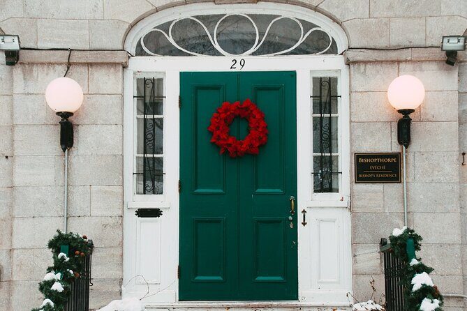 Christmas Magic in Old Quebec - Why This Winter Walk Feels Like Real Old Quebec Christmas