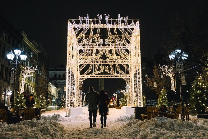 Christmas Walking Tour in Old Montreal - Bonsecours Market: your gift-shopping and sightseeing finale