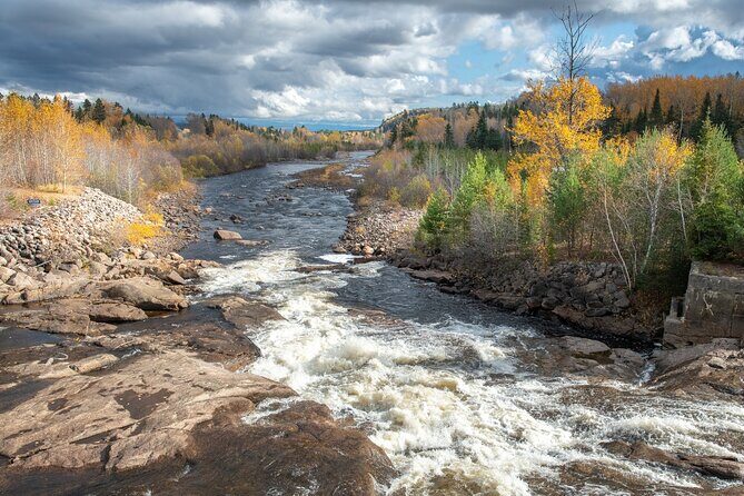 City tour and hiking to the Canyon and Waterfall in the Park - Who this fits best (and who should think twice)