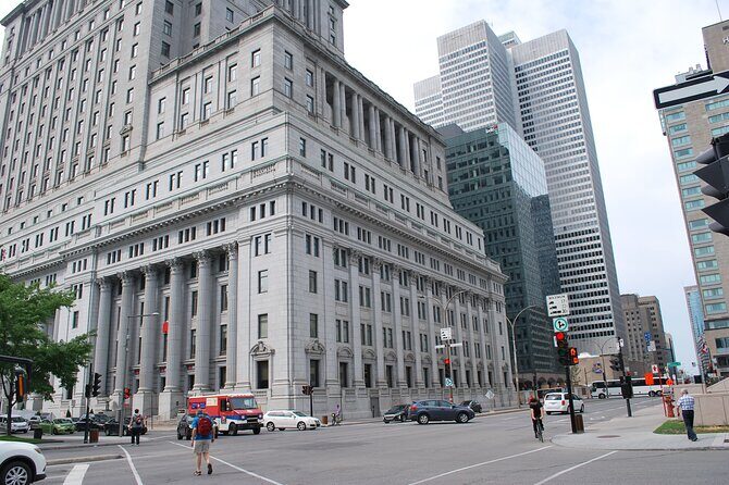 City tour; Like a Montrealer - Guide Style and Group Size: Easy Questions, Real City Talk